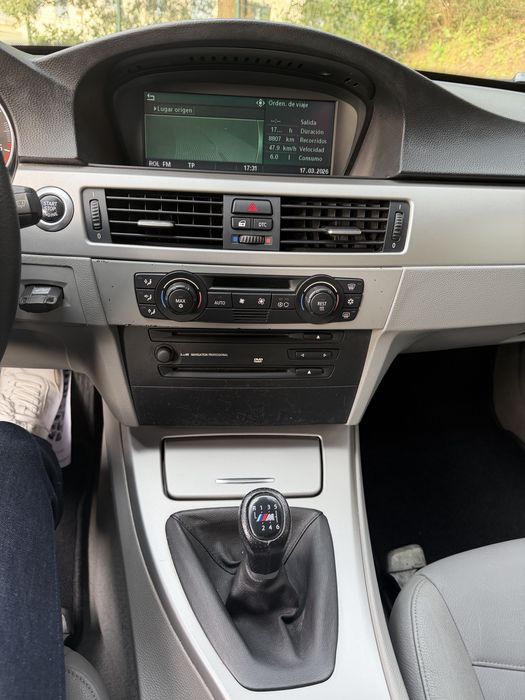 BMW 320D / preto / 2006