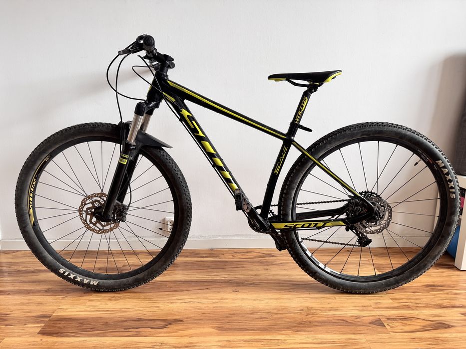 Scott scale 980, M(od 165 cm),11,5kg