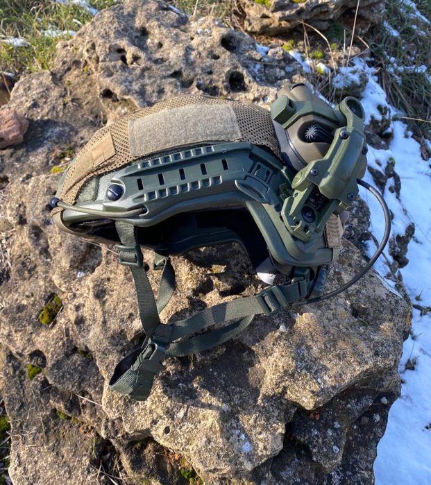 Шолом Фаст захисний комплект (шлем+наушники) кавер в подарок