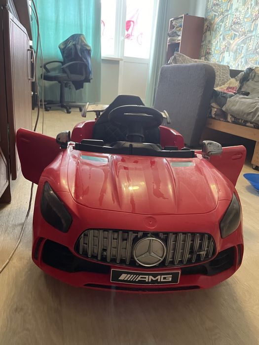 Детский электромобиль