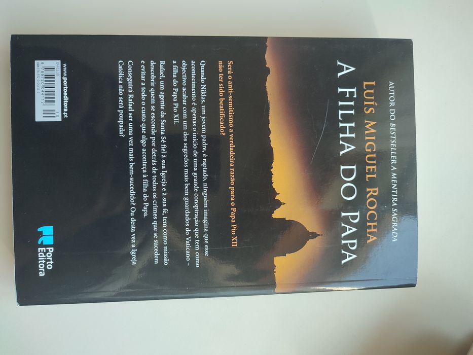 A Filha do Papa de Luís Miguel Rocha