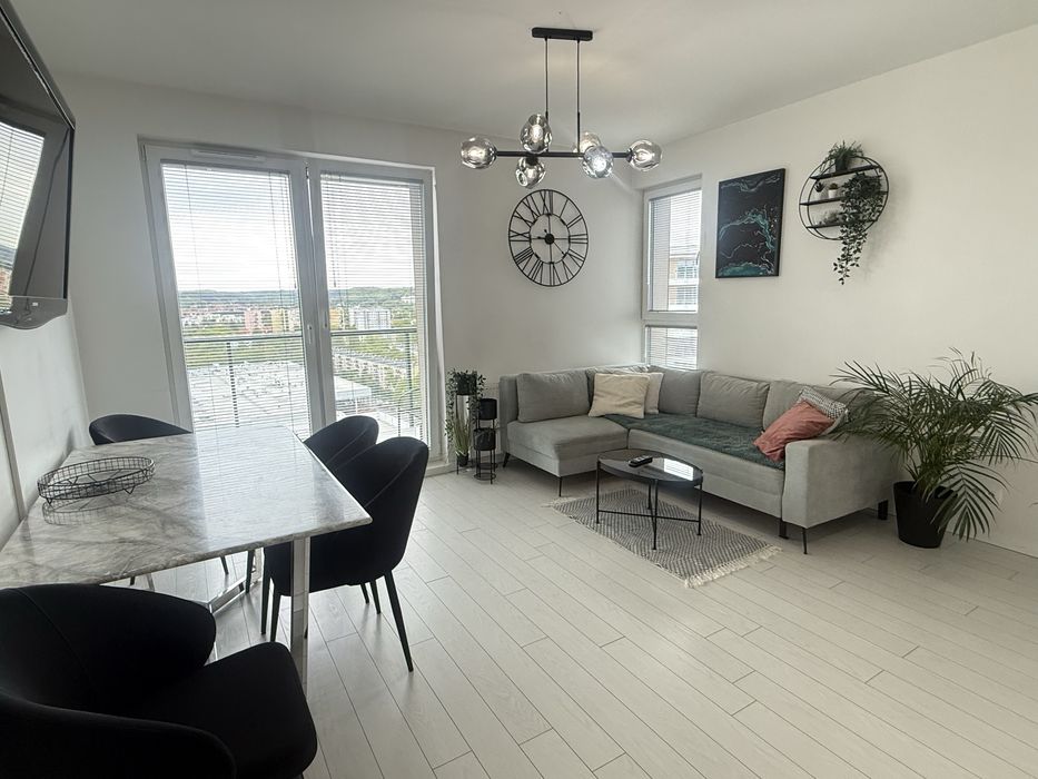 Apartament na 16 piętrze z widokiem na morze i miasto  na doby 6 osob