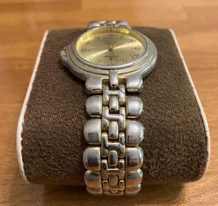 Часы женские "Caritear"