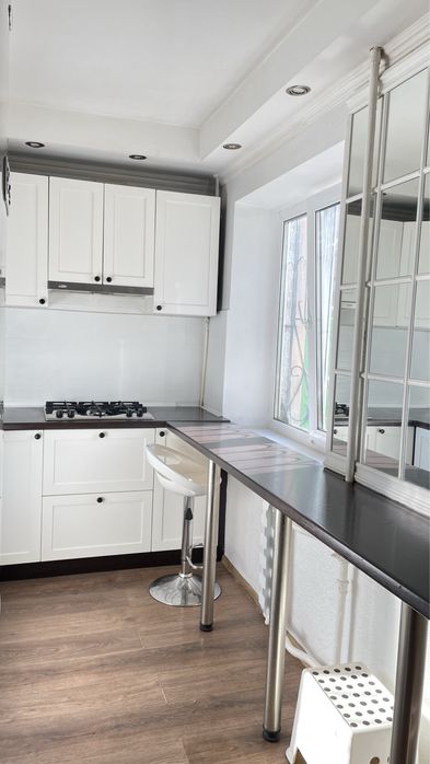 3 кімнатна Ореста Левицького 20 (Курчатова), Лісовий масив.