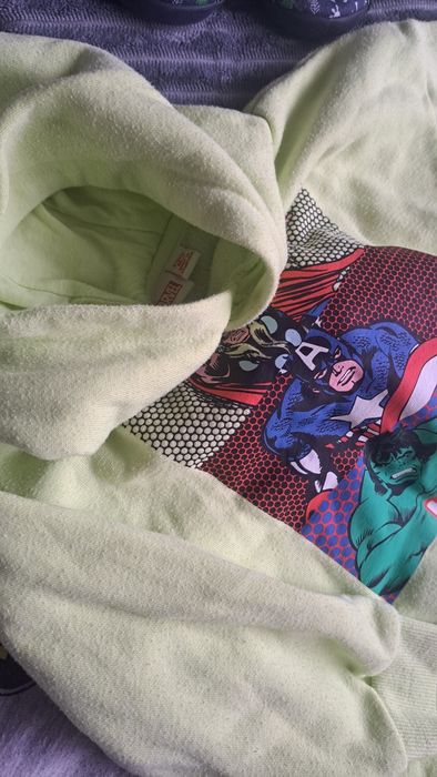 Zestaw  dla chłopca pantofle 25 bluzy , spodnie