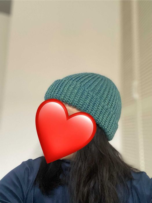 Zielona dziergana handmade czapka