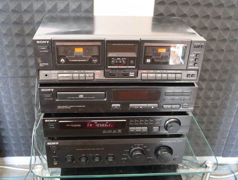 СТОЙКА  тюнер  SONY ST-S215 кассетник Sony TC-W230