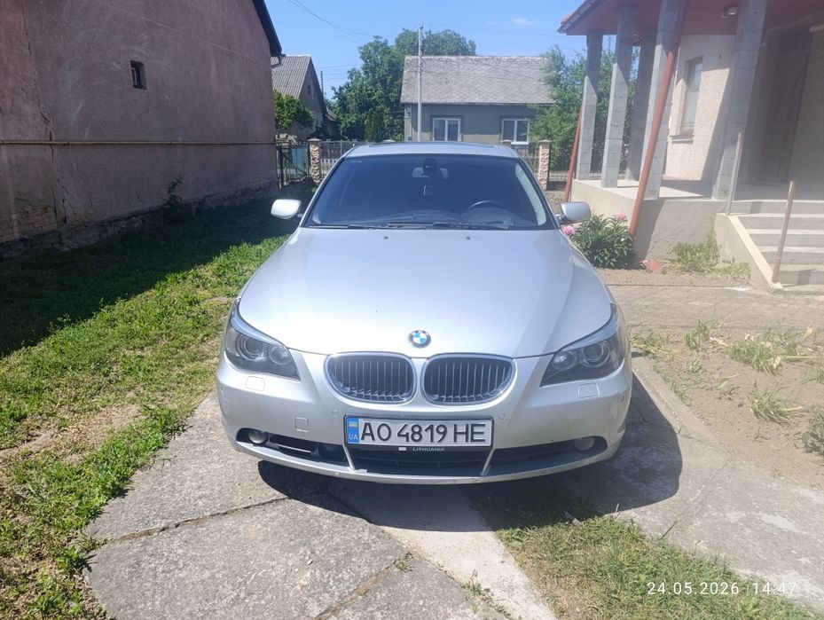 Автомобіль BMW E61