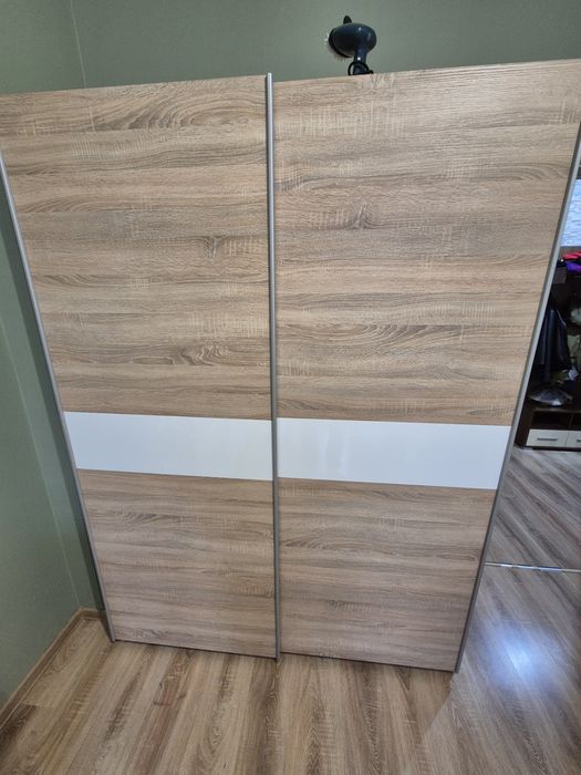 Sprzedam szafe o wymiarach 200x155x60