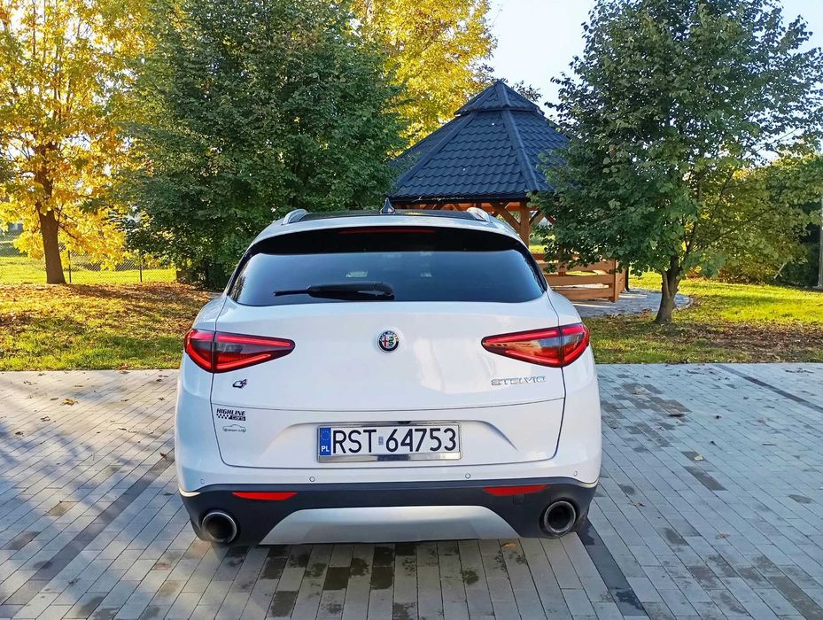 Alfa romeo stelvio
