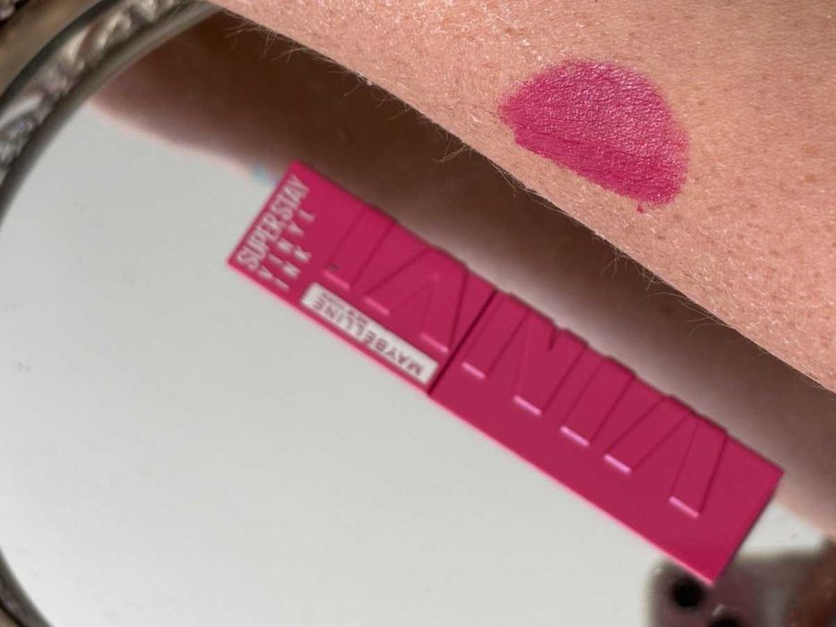 Maybelline SuperStay Vinyl Ink pomadka do ust