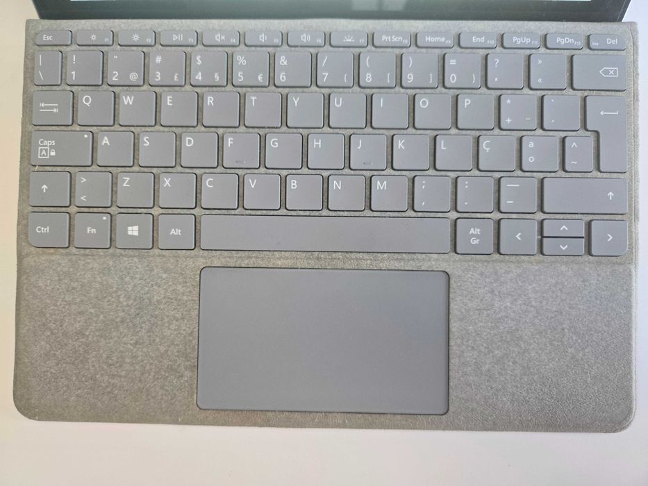 Microsoft Surface Go 2 + oferta de teclado original.