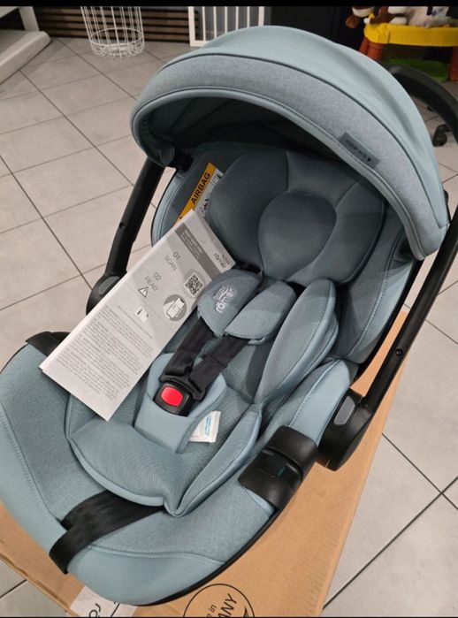 Автокрісло britax