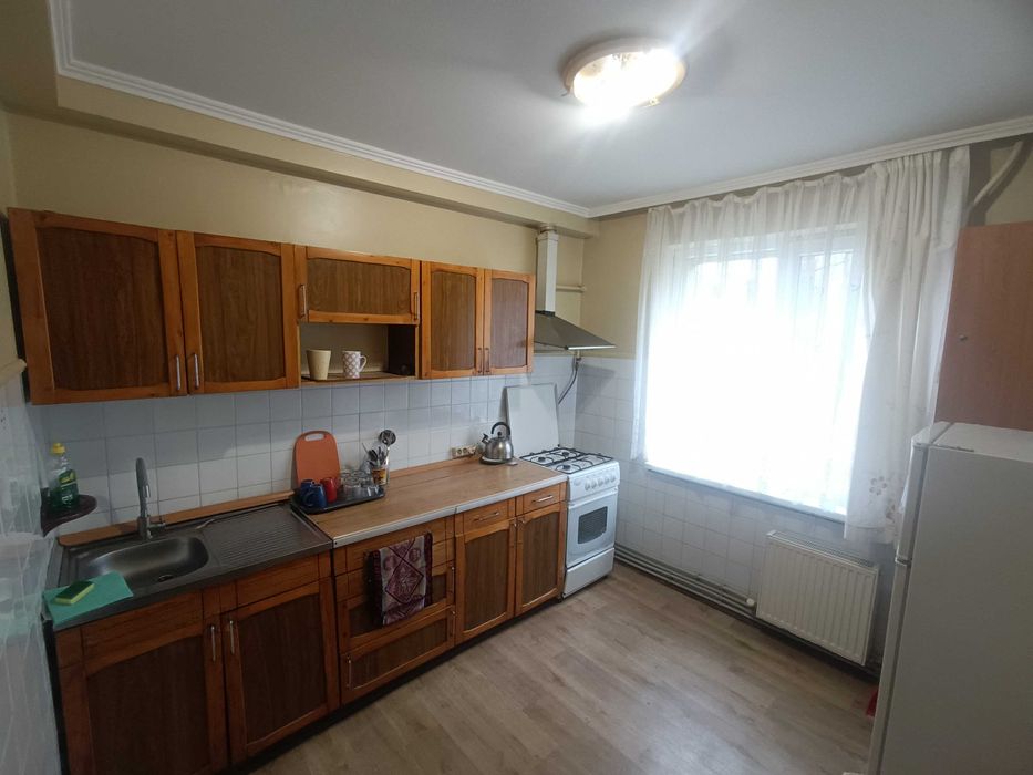 ПОДОБОВА ОРЕНДА 2-х кімнатної квартири на 1-му поверсі ПОБЛИЗУ БАСЕЙНУ