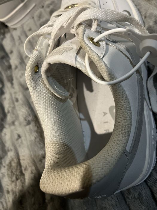 Жіночі кросівки Nike Air Force 1 ’07 Essential