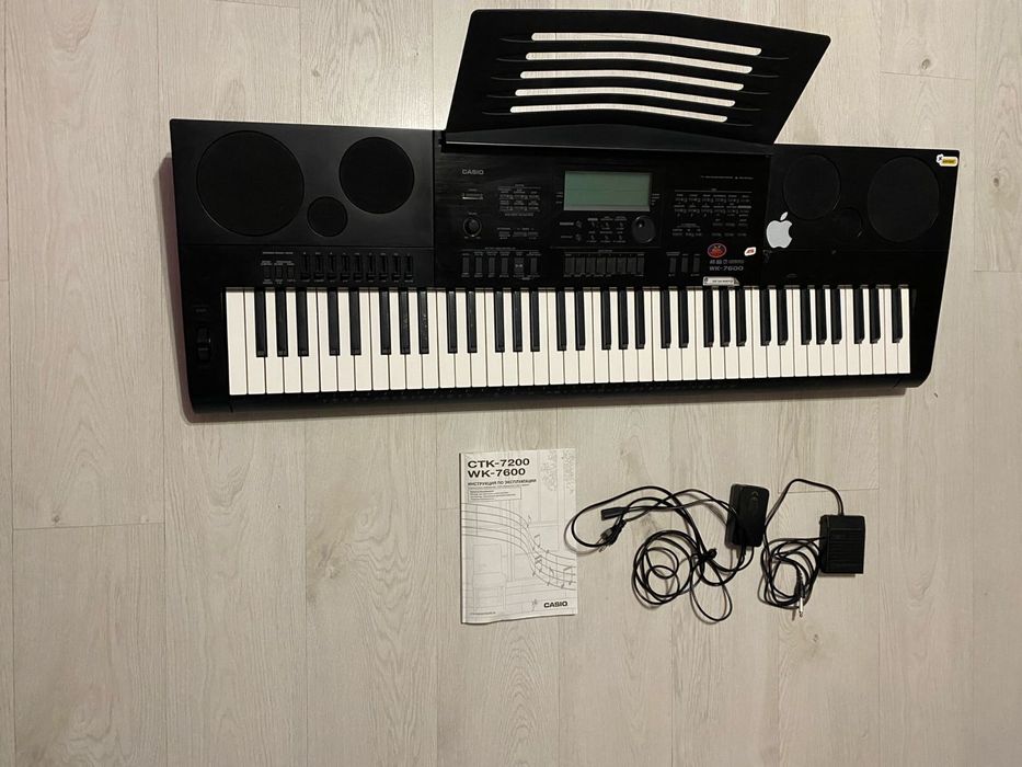 Продам синтезатор Casio