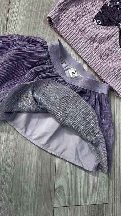 Спідничка та светрик для дівчинки від H&M у ідеальному стані 110/116 розмір