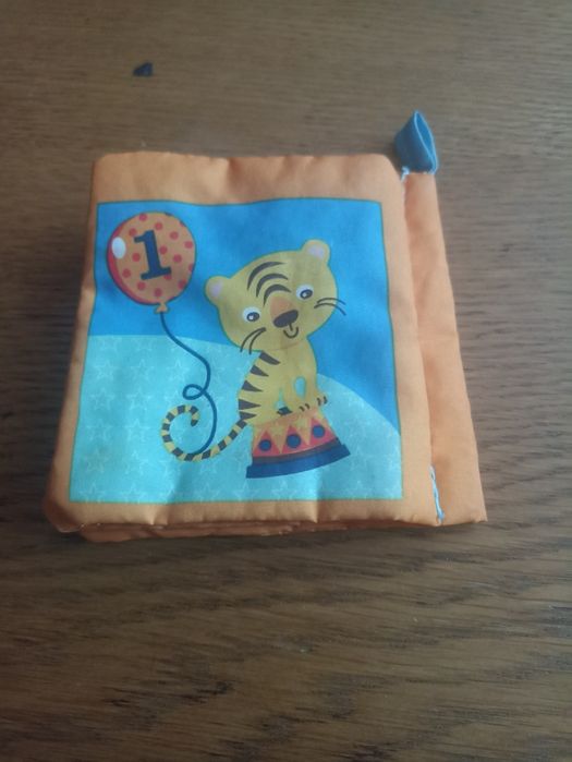 Pierwsza książeczka dla dziecka