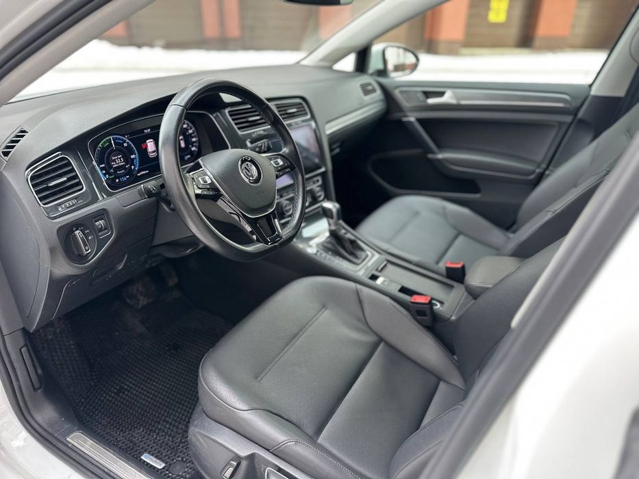 Продам електрокар  e-golf
