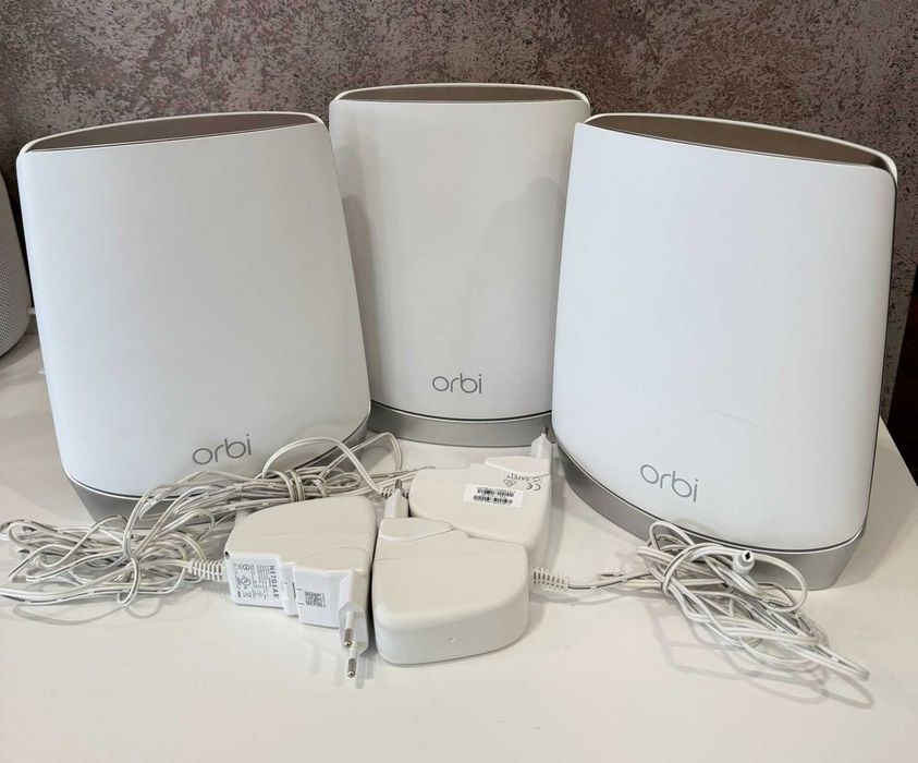 Mesh-система Netgear Orbi Wi-Fi 6 (RBK753) — роутер RBR750 +2 сателіти ...