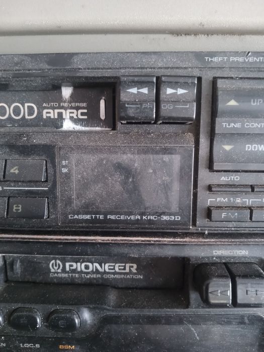 Radio na kasety  Pioneer X 2  sztuki