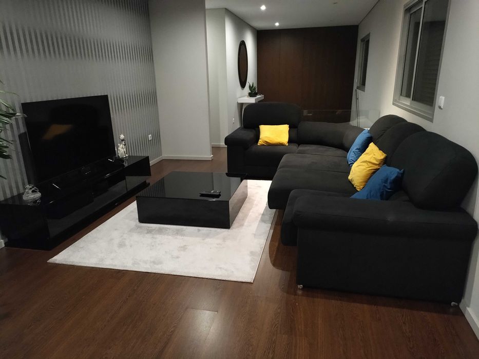 Mobília Sala Junto/Separado (Sofá, Mesa, Cadeiras, Móveis, Espelhos..)