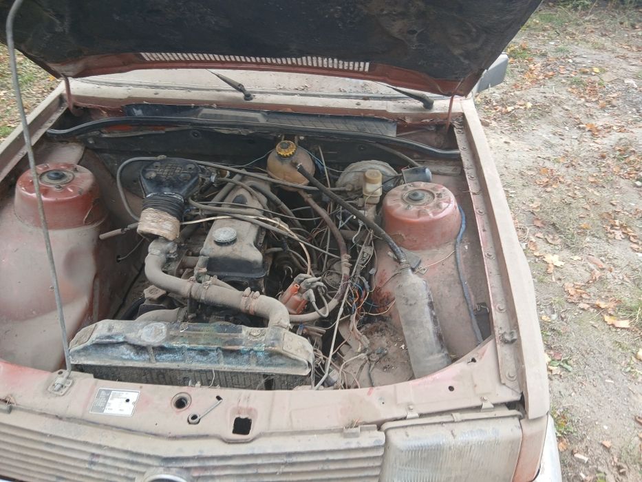 Опель  рекорд  мотор  2.0 бензин