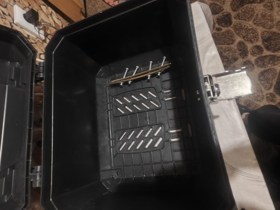 Квадратний Кофр 35L  для скутера/мотоцикла