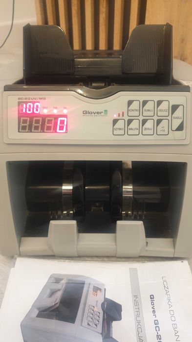 Liczarka do banknotów. Mało używana.