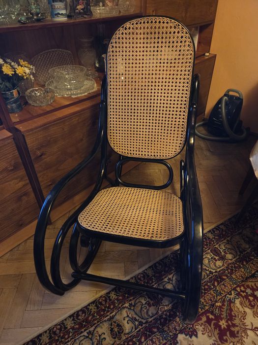 Fotel bujany z ratanu