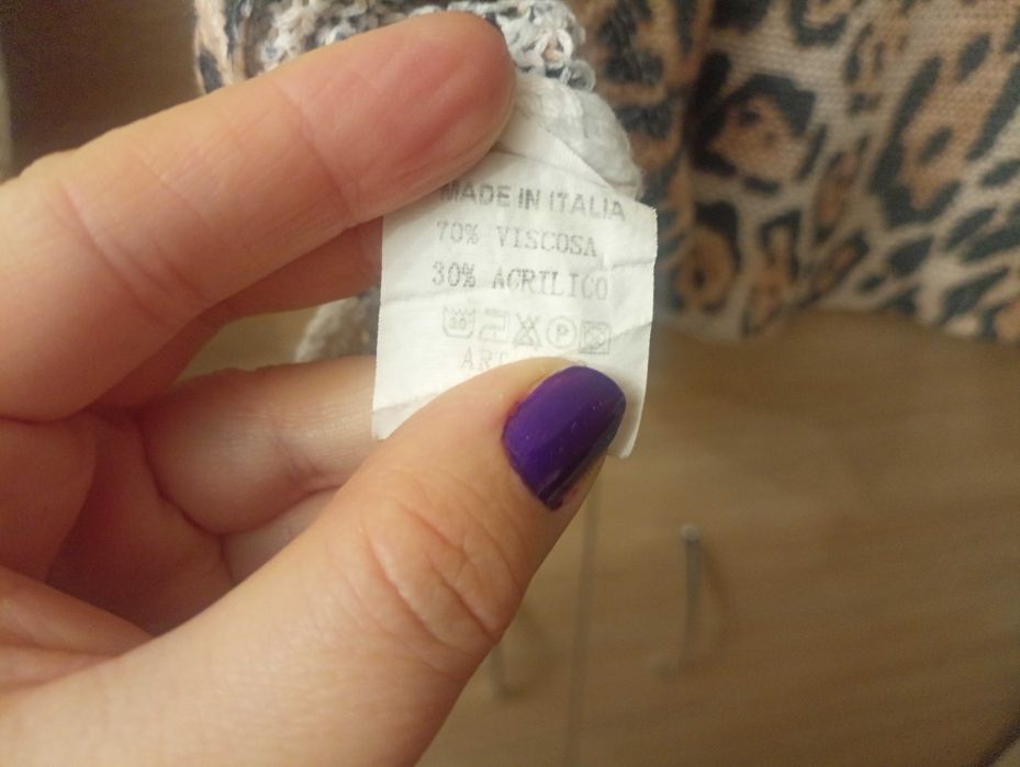 Sweterek w panterkę