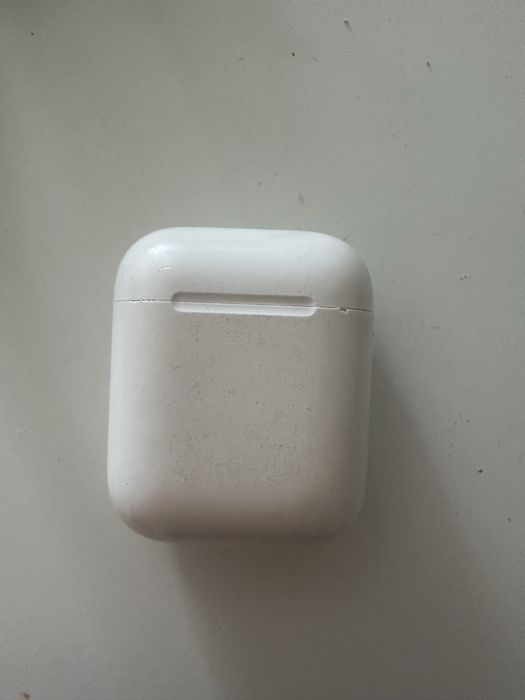 Продам Airpods 2