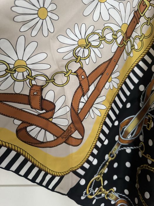 Luksusowa jedwabna chusta Moschino duzy rozmiar na prezent