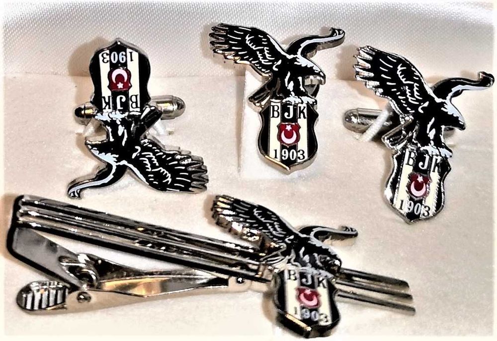 Klubowa pamiątkowa BJK 1903 plus zestaw spinek do koszuli
