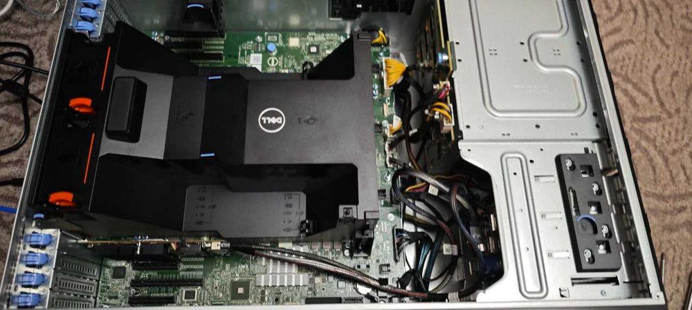 Сервер Dell PowerEdge T620 (8 x 3.5 LFF)