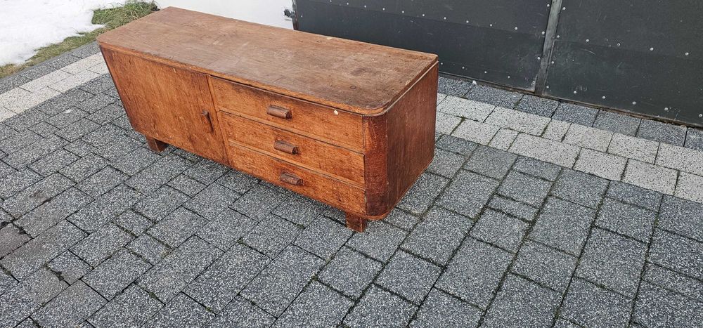 Komoda z okresu PRL