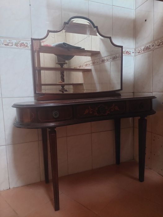 Penteadeira antiga