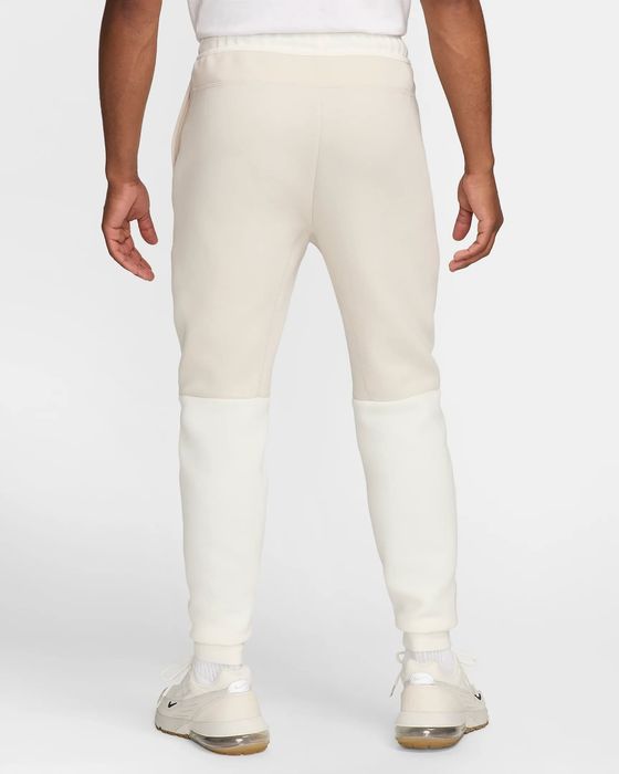 Штаны Nike Tech Fleece