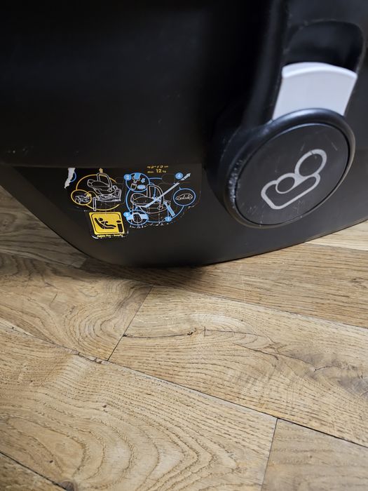 Sprzedam fotelik Maxi-Cosi Pebble Plus z bazą 2wayFix.