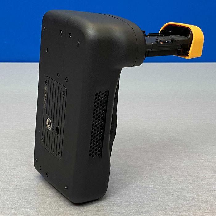 Canon CF-R20EP Cooling Fan Grip | R5 Mark II | NOVO | 3 ANOS DE GARANTIA