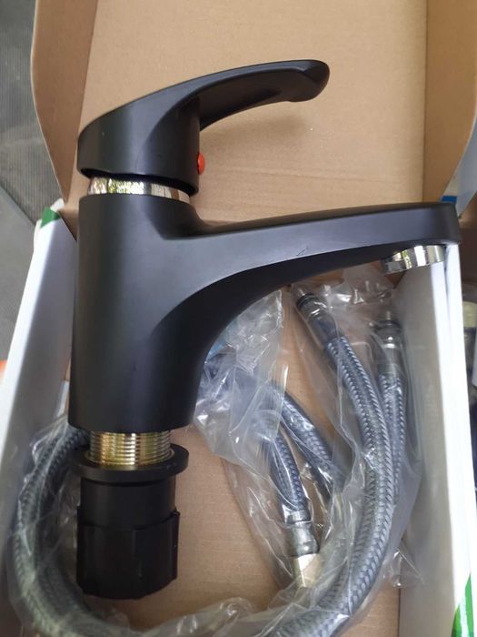 НОВИНКА с Подводкой Смеситель\змішувач\кран для умивальника з пластика