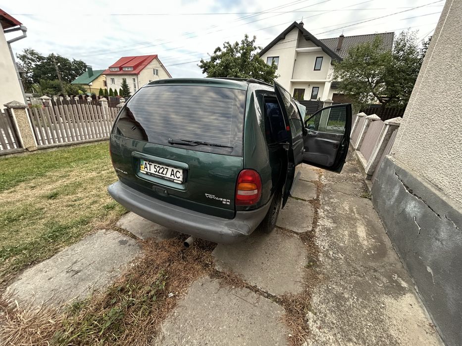 Крайслер вояджер гранд