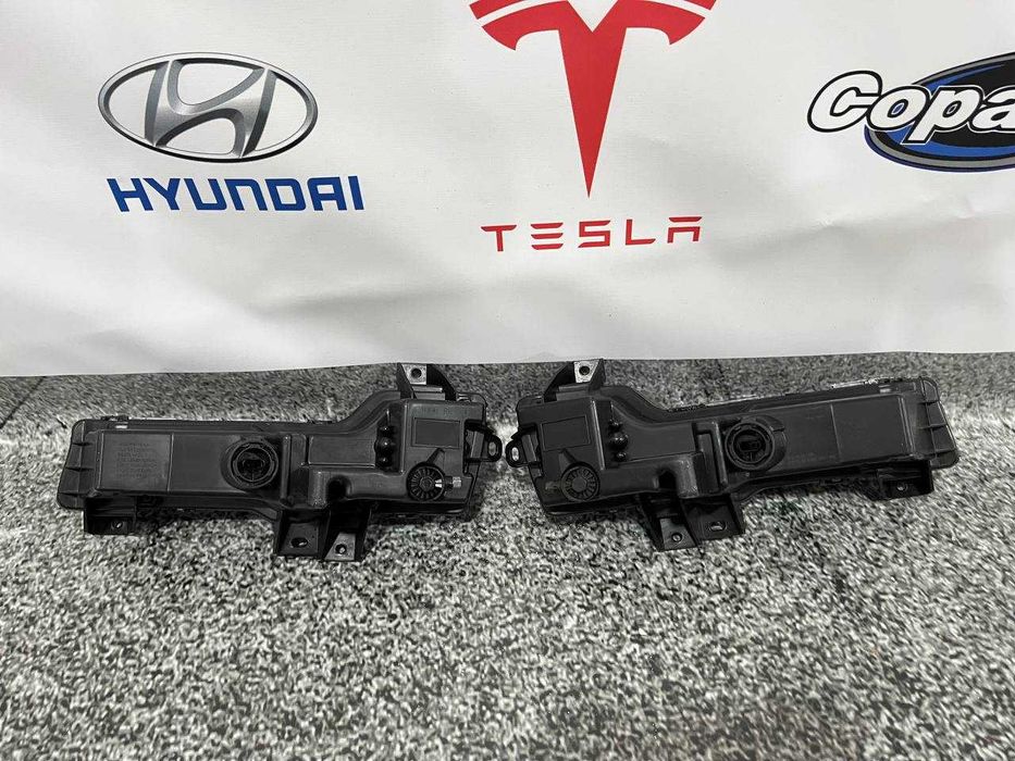 Протитуманна фара Tesla Model 3, Tesla Model Y