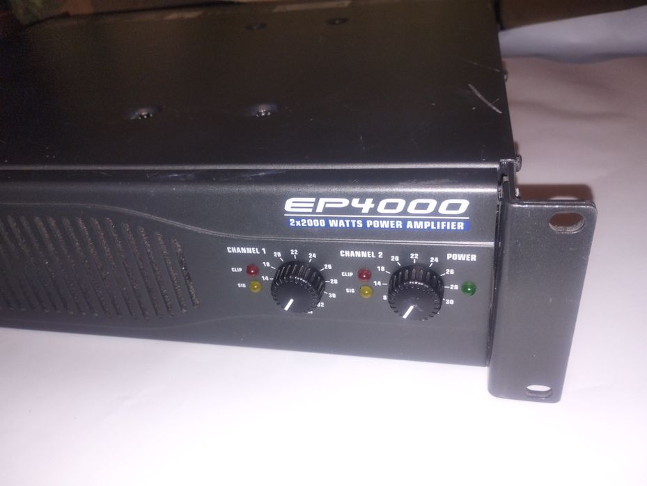 Профессиональный Усилитель Мощности Behringer EP4000