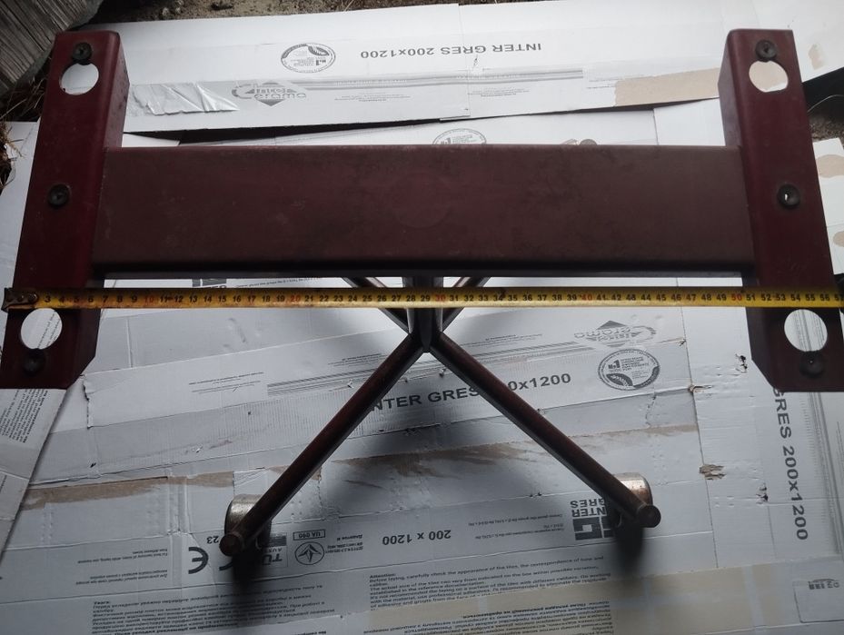 Столик    металевий