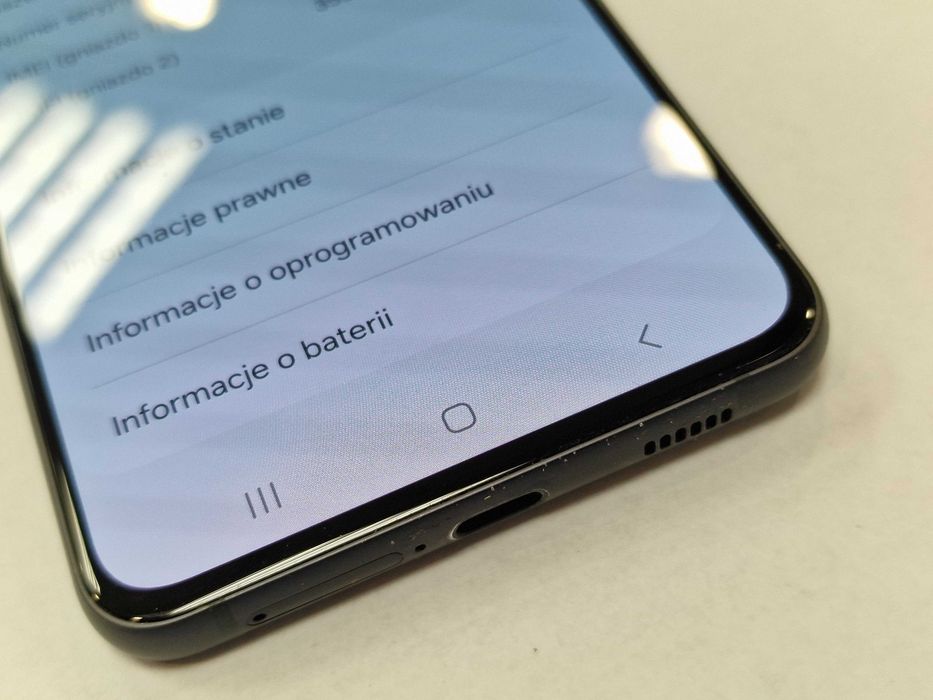 Samsung Galaxy S21 FE 5G/ 6GB/ 128GB/ Graphite/ Grade B + ładowarka