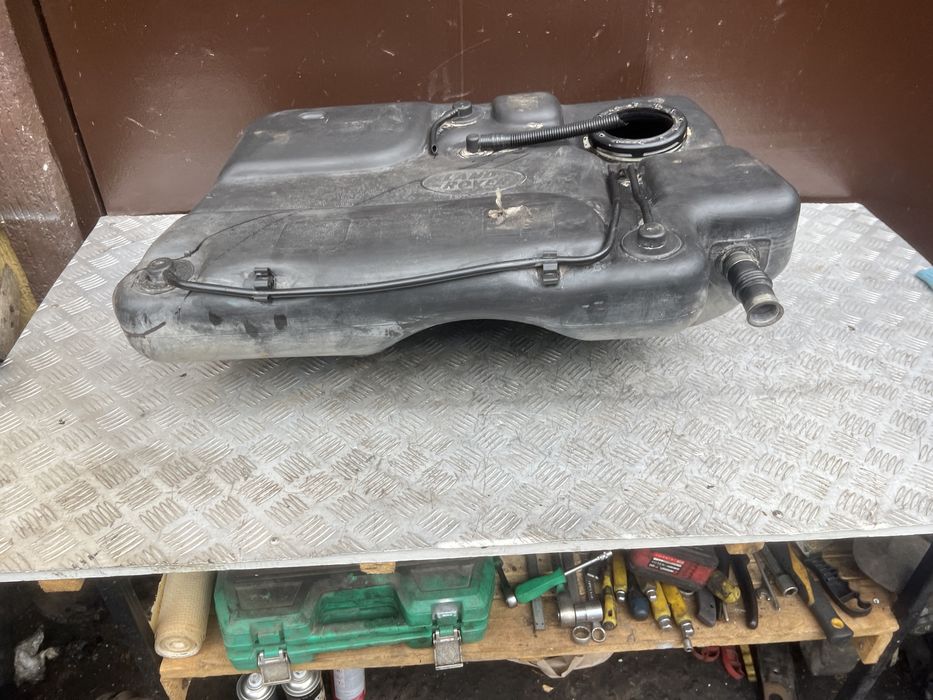 Бак бензобак 1.8 бенз Ланд ровер фриландер 04год land rover freelander