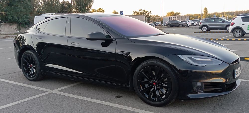 Tesla model S 2017