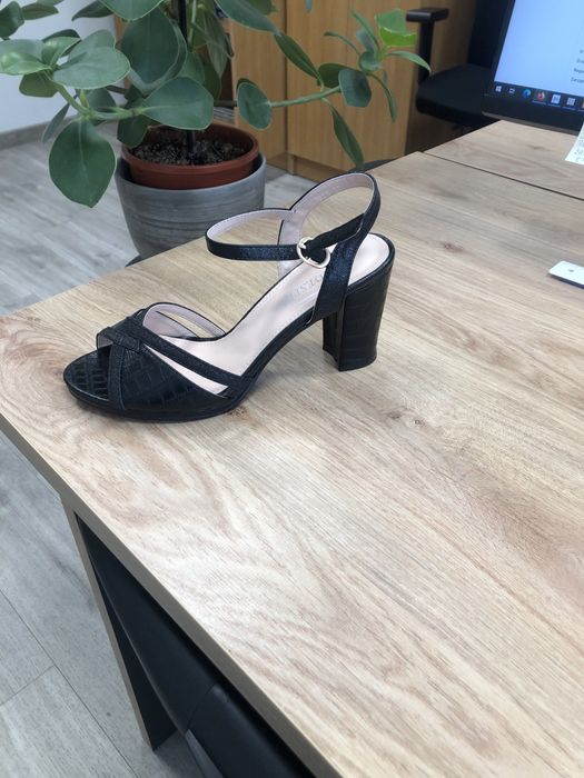 Sandałki damski - NOWE