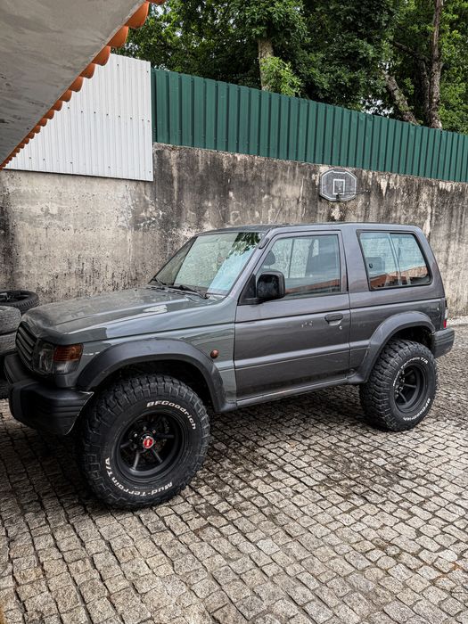 Mitsubishi Pajero 2.5